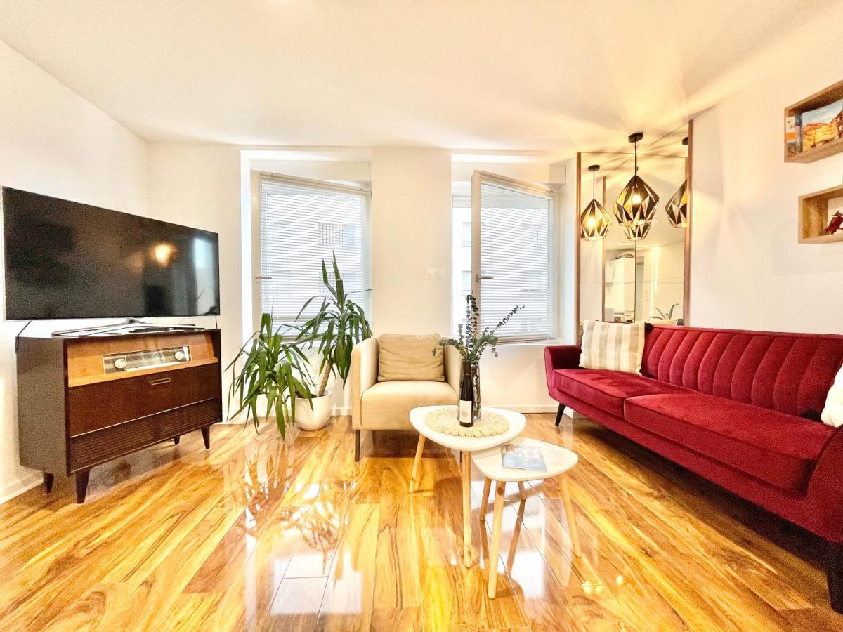 Le Rosacker - Proche Centre Ville Et Gare - Terrasse - Parking Gratuit 2 Places - 2 Chambres - 2 Salles De Bain - Netflix Кольмар Екстер'єр фото